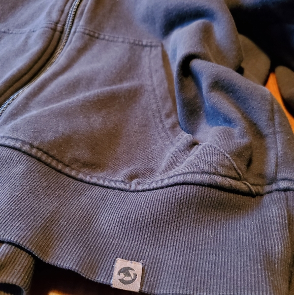 Pusch Men's Zip Sweater (Medium) - Picture 4 of 5